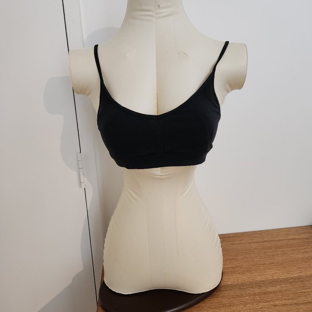 ALO Yoga black short thin strap sports top size small